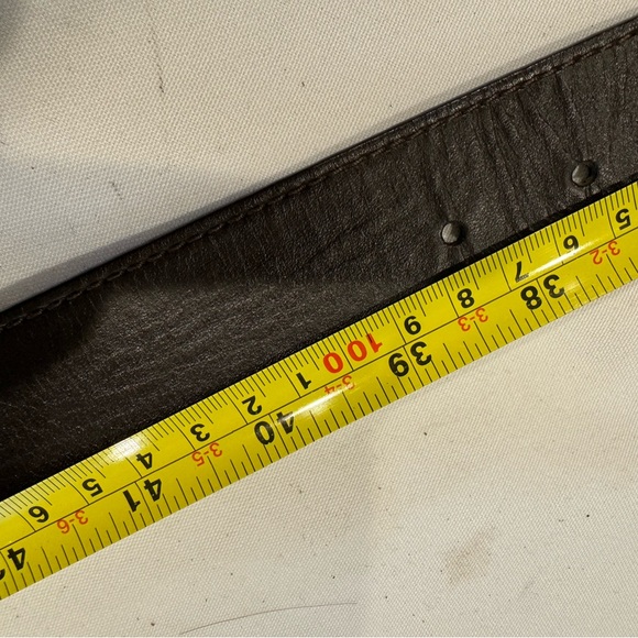 Authentic Louis Vuitton belt - Picture 6 of 13